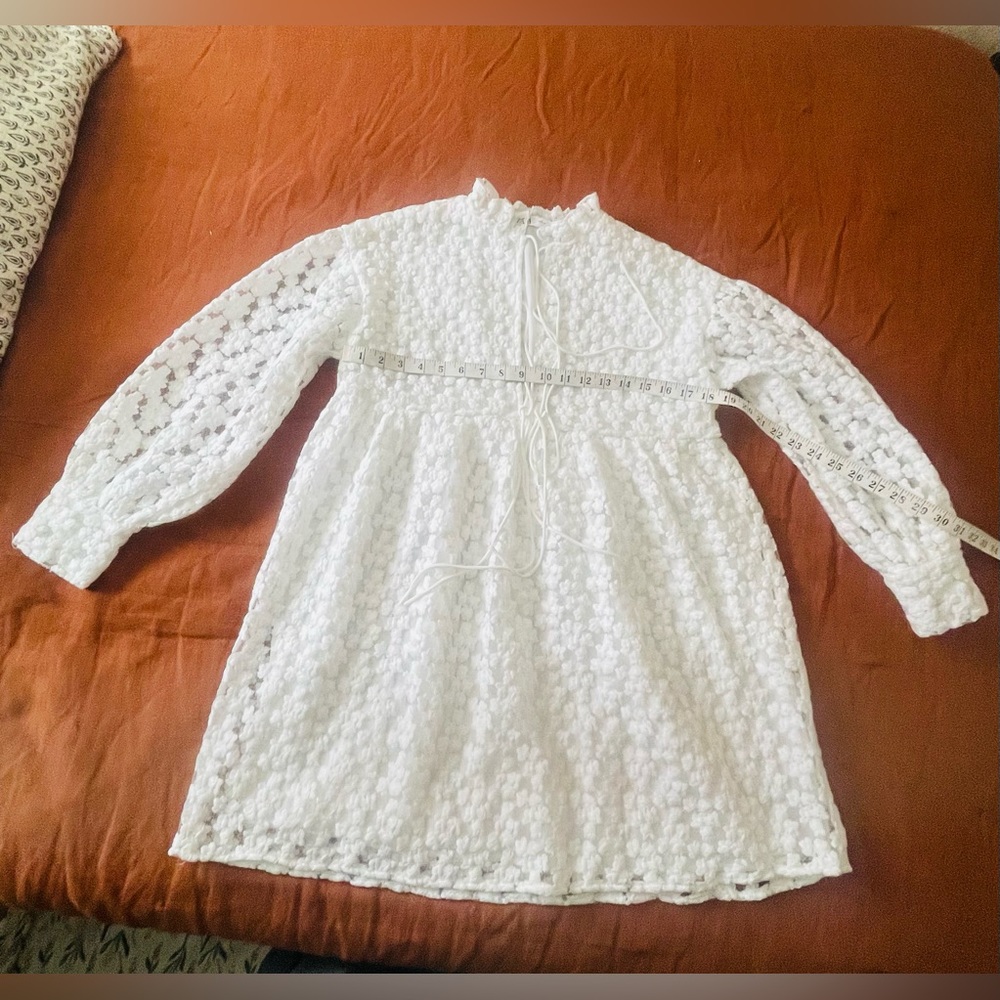 Zara Spectacular Textured Lace, White Mini Dress, Size S - Picture 8 of 10